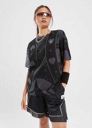 Женская оверсайз футболка jordan flight graphic t-shirt