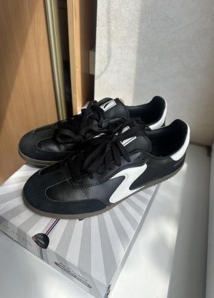 Жіночі кеди низькі skechers hotshot 38р.
