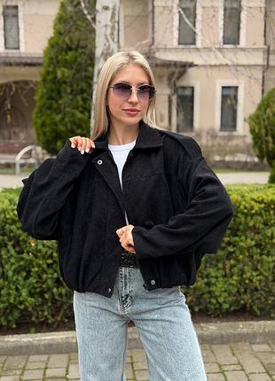 Жіночий вельветовий бомбер
