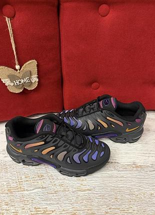 Фирменные кроссовки nike 37,5р.