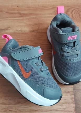 Оригінальні кросівки nike