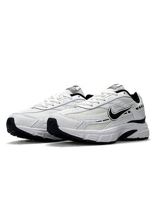 Nike initiator white black