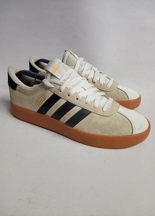 Замшеві кросівки adidas