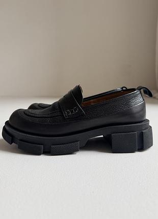 Шкіряні лофери te.shoes