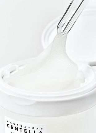 Освітлювальні пади для обличчя проти пігментних плям skin1004 madagascar centella tone brightening dark spot ampoule pad 60 шт