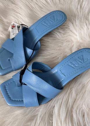 Босоніжки zara