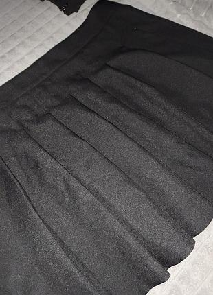 Трендова чорна спідниця плiсе primark x wicked!