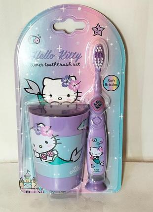 Набір зубна щітка та стаканчик hello kitty.