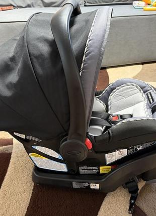 Автокрісло graco snugride snuglock 35 для дитини  вагою 1,8-16кг, автолюлька grago 0-18 місяців