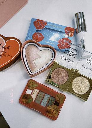 Лот косметики для обличчя