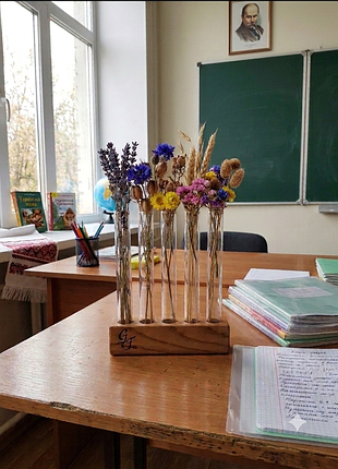 Декоративні підставки інтер'єрний декор для дому ваза для подарунку на 1 вересня