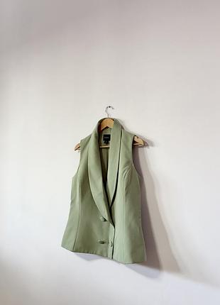 Двоборотна жилетка boohoo🌿