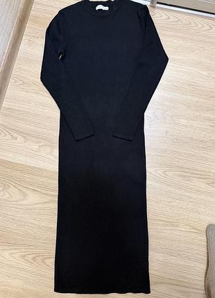 Чорна осіння сукня, в рубчик. розмір м-л primark