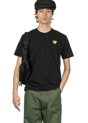 Футболка comme des garçons play t-shirt gold emblem knit ax-t216-051-1