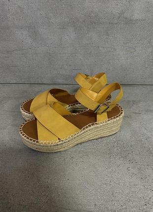 Жіночі босоніжки aldo