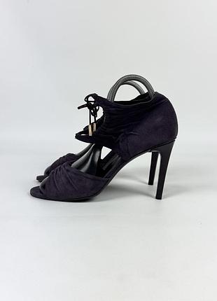 Босоніжки gucci purple suede rouched open toe sandals lace up tie back heels shoes на підборах туфлі фіолетові замшеві розмір 36 c / 23.5 см