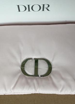 Dior рожева пухка косметичка