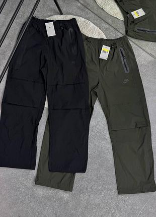 Нейлонові штани nike tech fleece / чоловічі спортивні штани найк хакі чорні