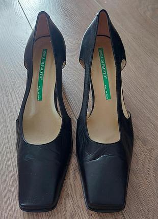 Чорні шкіряні туфлі-човники  moda di fausto  (04)