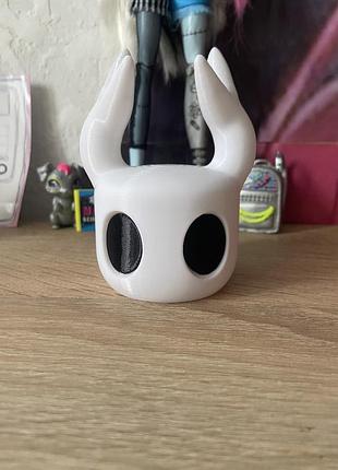 Підставка для геймпадуів на тематику гри hollow knight