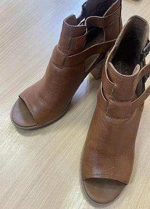 Фірмові босоніжки timberland earthkeepers в ідеальному стані
