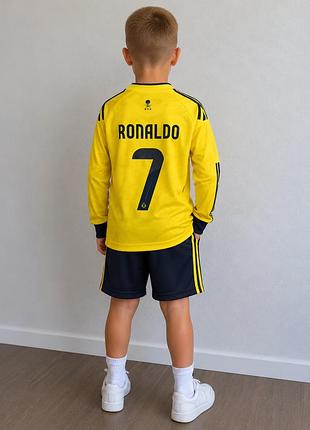 Футбольная форма роналдо 7. футбольний костюм ronaldo 7. футбольная форма с довгим рукавом.