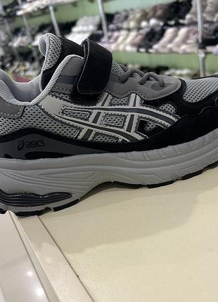 Дитяче взуття кросівки asics asics