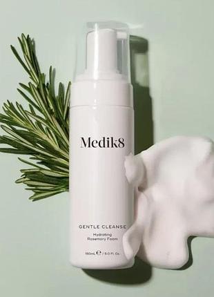 Очищуюча пінка з екстрактом розмарину gentle cleanse medik8