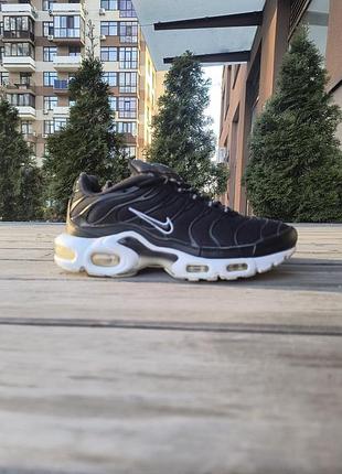 Кросівки найк. кросівки 38 розмір. nike air max plus tn. nike tn. кросівки. зручні кросівки