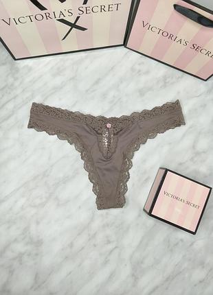 Трусики-стрінги з мереживною обробкою. dream angels. victoria's secret. оригінал 🇺🇸