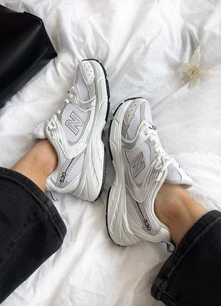 Крутые женские кроссовки new balance