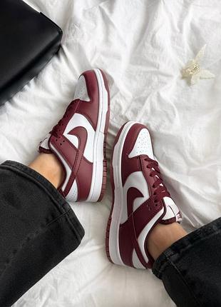 Женские кроссовки nike sb dunk low