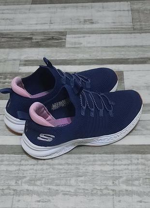 На дівчинку кросівки skechers star speeder (розмір 31, 20-21 см).