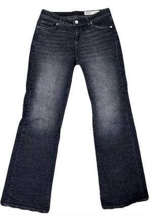 Джинси bootcut з bershka.