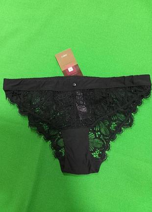 Трусики из нежного кружева от французского бренда jardin secret