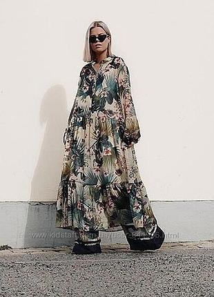 Очень красивое, нежное, воздушное платье  платье h&m  длинное платье из воздушного шифона с набивным рисунком.