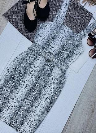 Літня сукня denim co xs коротке плаття футляр плаття в зміїний принт з поясом