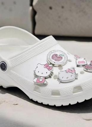 Набір прикрас на крокси hello kitty