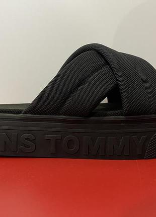Tommy hilfiger шльопанці