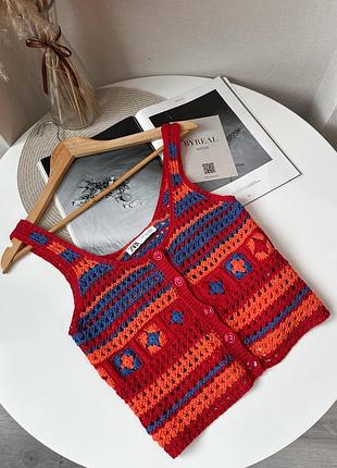 Червоний вʼязаний топ кроше від zara