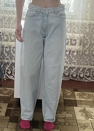 Джинси жіночі