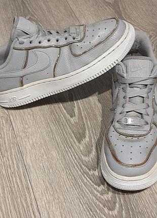 Жіночі кросівки nike air force розмір 38