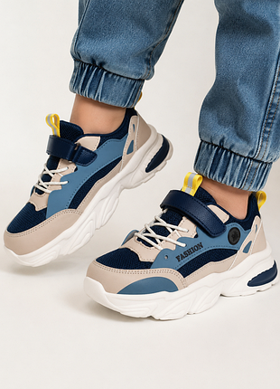 Кроссовки распродаж