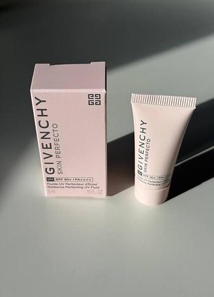 Сонцезахисний флюїд для обличчя givenchy skin perfecto fluid uv spf 50+ міні по 5мл