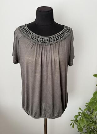 Футболка с кружевом 18 р от marks&spenser
