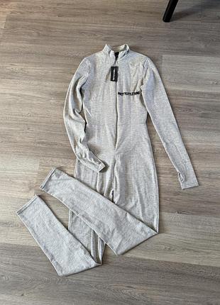 Комбез prettylittlething
