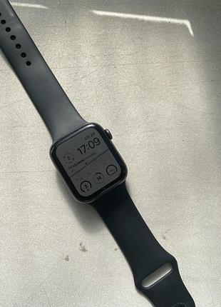 Смарт годинник apple watch se