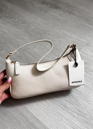 Сумочка bershka