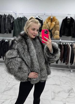 Статусная шуба из меха чернобурки