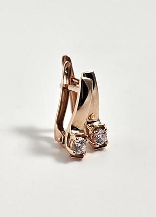Серьги из золота с фианитами.